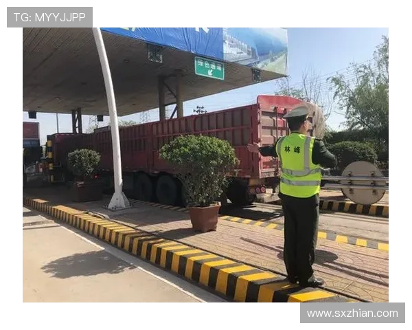 携手并肩感谢每一位为泰山队呐喊助威的12人继续奋战的决心与信念