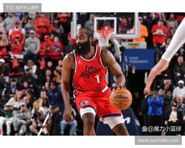 自96-97赛季以来至少三次半场得分35的球员统计科比哈登詹姆斯库里均在列